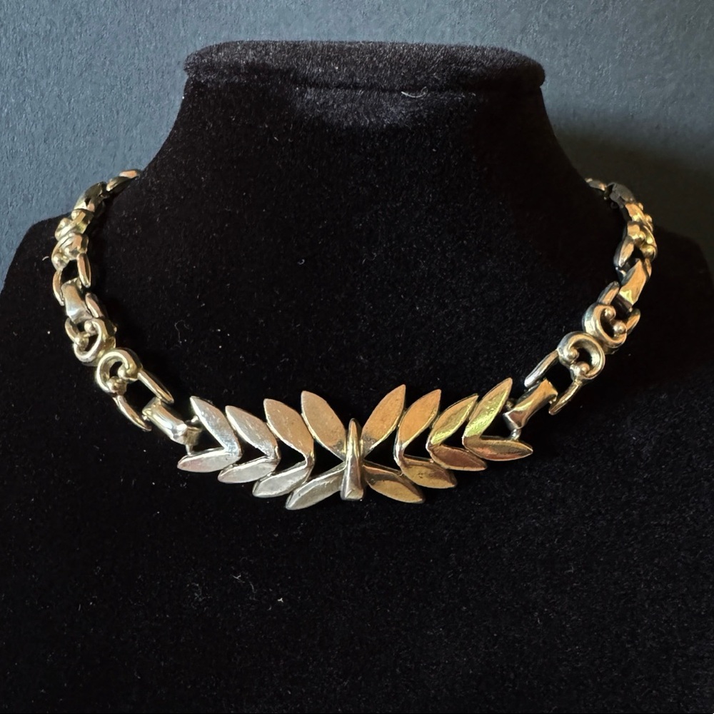 Vintage choker necklace